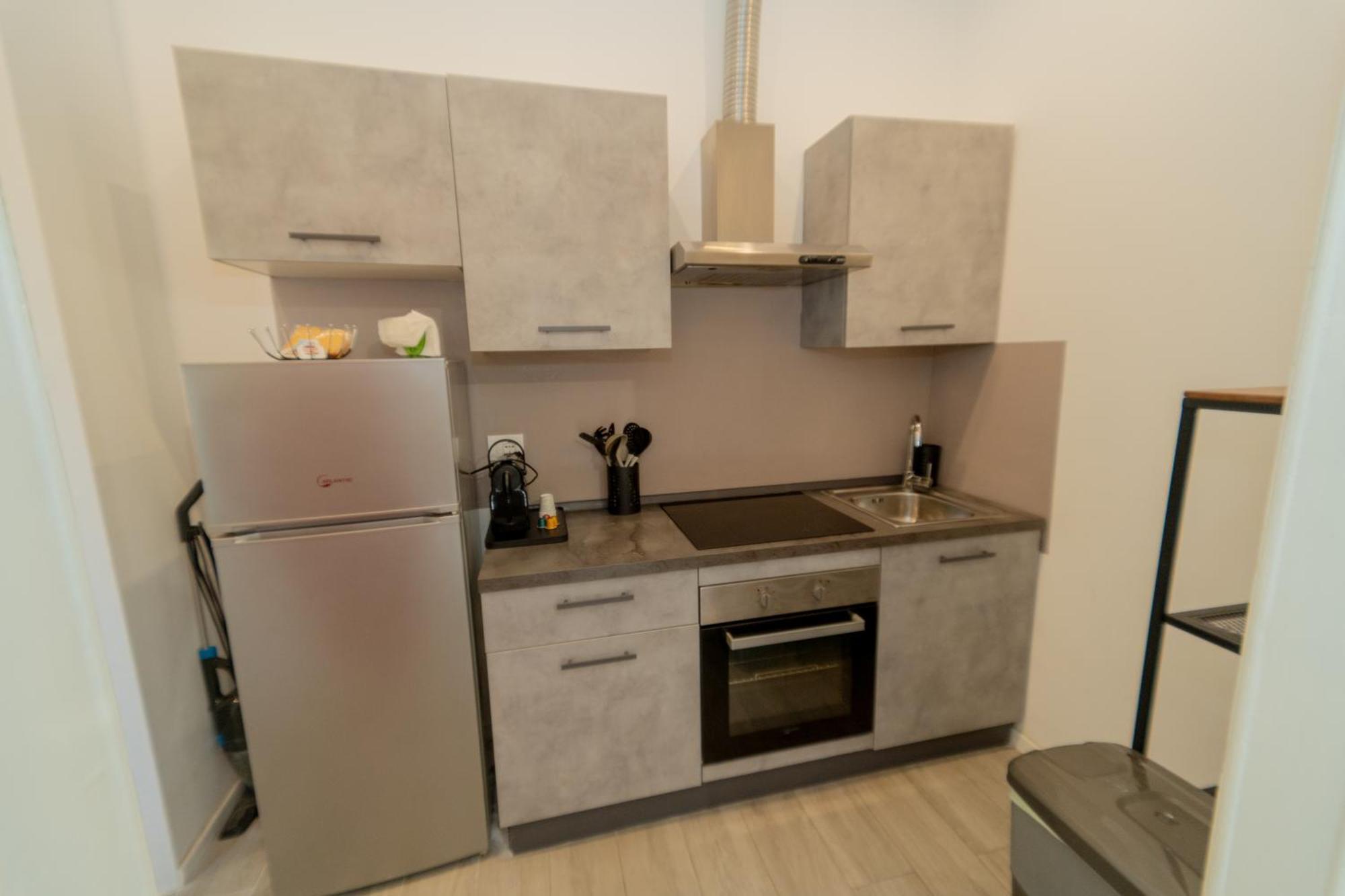 Apartment Milan Near Metro-M5 מראה חיצוני תמונה